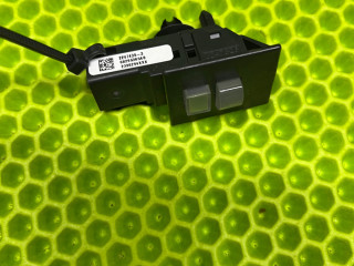 фонарь освещения пространства для ног Jeep Wrangler 4 поколение 2019, 2.0 л., бензин, 6829535AB