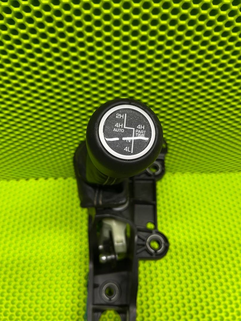 механизм выбора передач Jeep Wrangler 4 поколение 2019, 2.0 л., бензин, 047670724AA - фото №1