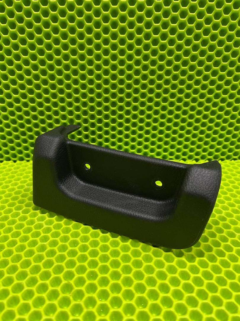 пластик Jeep Wrangler 4 поколение 2019, 2.0 л., бензин, 6MM77TX7AB - фото №1