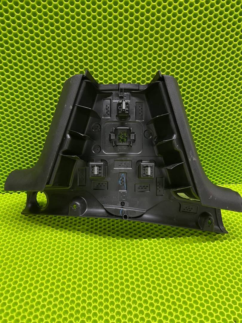 пластик Jeep Wrangler 4 поколение 2019, 2.0 л., бензин - фото №1