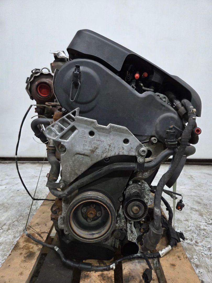 двигатель Volkswagen Passat B7 2012, 2.0 л., дизель, CFF, CFG - фото №1