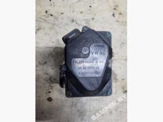 заслонка дроссельная Volkswagen Passat B7 2013, 2.0 л., дизель, 03L128063R