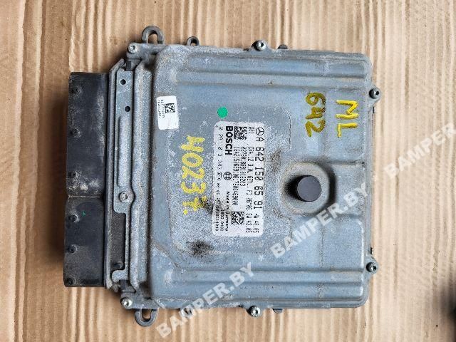 блок управления двигателем Mercedes-Benz M-Класс W164 2006, 3.0 л., дизель, 6421506591, 0281013383 - фото №1