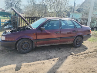 дверь передняя левая Volkswagen Passat B4 1993, 1.8 л., ABS, бензин, МКПП, седан, передний привод