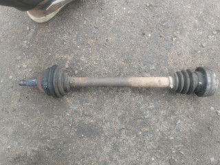 полуось передняя правая (приводной вал, ШРУС) Audi 80 B3 89/B3 1990, 1.8 л., бензин, седан