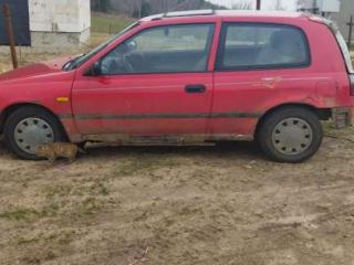 стекло кузовное боковое правое Nissan Sunny Y10 1993, 2.0 л., D, дизель, хетчбэк 5 дв.