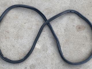 уплотнитель двери BMW X5 G05 2022, 3.0 л., B57 D30 B, дизель, 416, внедорожник 5 дв., полный привод, 7428678