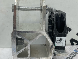 кронштейн радиатора BMW X5 G05 [рестайлинг] G05 2025, 3.0 л., B57 D30 B, дизель, АКПП, a96, внедорожник 5 дв., полный привод, 8642754, 7421636