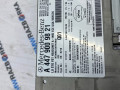 магнитола Mercedes-Benz V-Класс W447 [рестайлинг] W447 2024, 2.0 л., OM 654.920, дизель, АКПП, черный обсидиан металлик mb 9197, микроавтобус, задний привод, 4479009821, A4479009821 - фото №5
