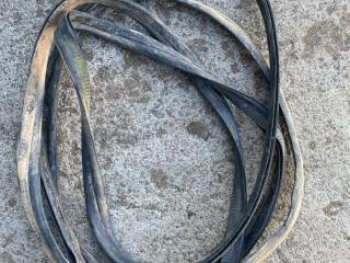 уплотнитель двери Mercedes-Benz Sprinter W907/W910 W907 2020, 2.2 л., OM651 DE22LA, дизель, 6МКПП, 9147, микроавтобус, задний привод, правый руль, A9077250100, 9077250100