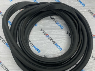 уплотнитель двери BMW X5 G05 2021, 3.0 л., бензин, АКПП, с27, внедорожник 5 дв., полный привод, правый руль, 7428696