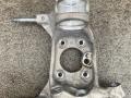 кулак поворотный левый BMW M2 G87 2024, 3.0 л., S58B30A, бензин, brooklyn grau metallic (c4p), купе, задний привод, правый руль, 8095663 - фото №2