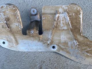 защита днища BMW X5 G05 2022, 3.0 л., B57 D30 B, дизель, 416, внедорожник 5 дв., полный привод, 9477795