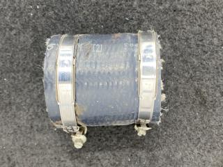 патрубок интеркулера BMW M8 F91/92 F93 2020, 4.4 л., S63 B44 B, бензин, АКПП, седан, полный привод, 7856923, 13717856923