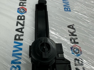 петля бардачка BMW M3 G80/G81 G80 2023, 3.0 л., S58B30A, бензин, АКПП, c4p, седан, задний привод, правый руль, 6831913