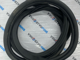 уплотнитель двери BMW X5 G05 2021, 3.0 л., бензин, АКПП, с27, внедорожник 5 дв., полный привод, правый руль, 7428696