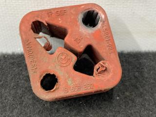 кронштейн глушителя BMW M3 G80/G81 G80 2023, 3.0 л., S58B30A, АКПП, седан, полный привод, 8657332