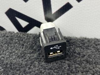 разъем AUX / USB BMW 2 серия F44 2020, 1.5 л., B38 A15 A, бензин, АКПП, седан, 9229294