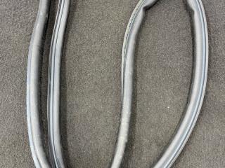 уплотнитель подкапотного пространства BMW M2 G87 2024, 3.0 л., S58B30A, бензин, brooklyn grau metallic (c4p), купе, задний привод, правый руль, 51768498270, 8498270