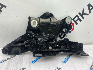 петля капота правая BMW X5 G05 [рестайлинг] G05 2023, 3.0 л., B58B30, бензин, 475, полный привод, 7418202