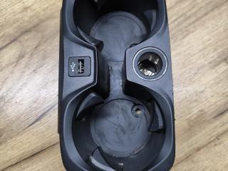 подстаканник BMW 3 серия G20 2020, 4.0 л., бензин, АКПП, седан, полный привод, правый руль, 6806803