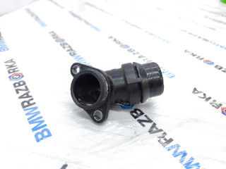 фланец (тройник) системы охлаждения BMW 4 серия G22/G23 G22 2021, 2.0 л., B48 B20 A, бензин, задний привод, 11518482253, 8682253