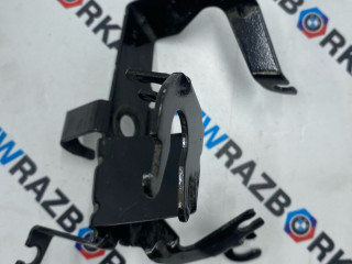 держатель тормозного шланга BMW M3 G80/G81 G80 2023, 3.0 л., S58B30A, бензин, АКПП, c4p, седан, задний привод, правый руль, 8095703