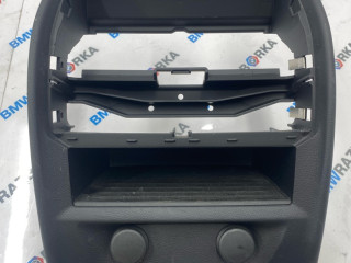 вещевой ящик центральной консоли BMW M5 F90 2019, 4.4 л., S63 B44 B, бензин, АКПП, c28, седан, полный привод, 9377080