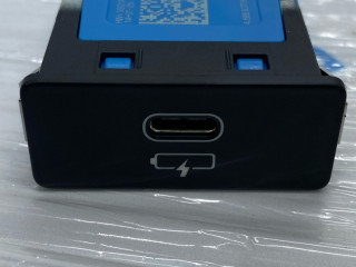 разъем AUX / USB BMW X5 G05 [рестайлинг] G05 2025, 3.0 л., B57 D30 B, дизель, АКПП, a96, внедорожник 5 дв., полный привод, 84105B51C71, 5B51C71
