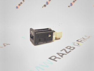 разъем AUX / USB BMW 5 серия F07/F10/F11 F10 2012, 2.0 л., дизель, АКПП, седан, 9167196