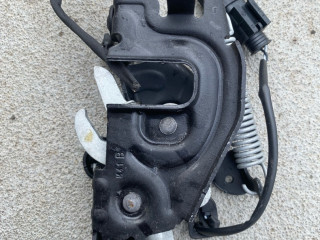 замок капота BMW X5 G05 [рестайлинг] G05 2023, 3.0 л., B58B30, бензин, 475, полный привод, 7485957