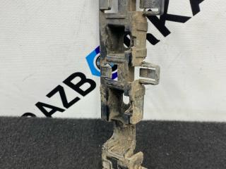 Кронштейн крепления порога BMW 7 серия G11/G12 G11 2017, 4.0 л., B57 D30 B, дизель, x03 rubin-metallic black, седан, полный привод, 7357131