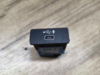 разъем AUX / USB BMW X6 G06 2020, 3.0 л., B57 D30 A, дизель, АКПП, внедорожник 5 дв., полный привод, 8711939, 84108711939