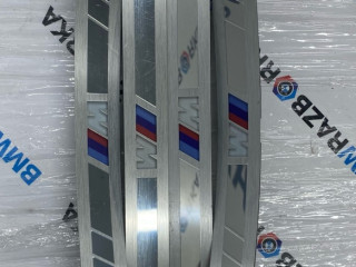 комплект накладок на пороги (внутренние) BMW X5 G05 [рестайлинг] G05 2023, 3.0 л., B58B30, бензин, 475, полный привод, 8069271, 8072218, 8072217