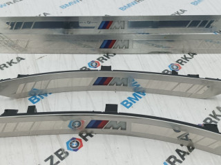комплект накладок на пороги (внутренние) BMW X6 G06 2020, 3.0 л., B57 D30 A, дизель, АКПП, внедорожник 5 дв., 8069271, 8072327, 8072328
