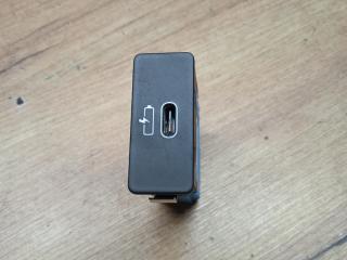 разъем AUX / USB BMW X5 G05 [рестайлинг] G05 2024, 4.0 л., B57 D30 B, дизель, 5A84164
