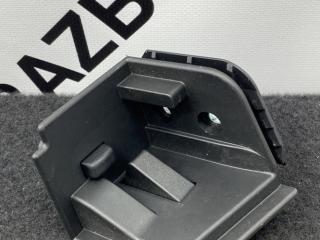 крепление шторки багажника левое BMW X5 G05 2022, 3.0 л., B57 D30 B, дизель, 416, внедорожник 5 дв., полный привод, 9918022237