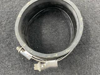 патрубок интеркулера BMW M8 F91/92 F93 2020, 4.4 л., S63 B44 B, бензин, АКПП, седан, полный привод, 8040250, 17518040250