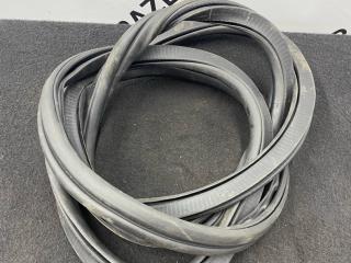 уплотнитель двери BMW X5 G05 2019, 4.0 л., бензин, АКПП, a300, внедорожник 5 дв., полный привод, 7428696