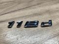 эмблема BMW 1 серия F40 2023, 1.5 л., B37 C15 A, дизель, skyscraper grau metallic (c4w), хетчбэк 5 дв., передний привод - фото №2