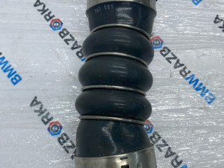 патрубок интеркулера BMW X5 G05 [рестайлинг] G05 2025, 3.0 л., B57 D30 B, дизель, АКПП, a96, внедорожник 5 дв., полный привод, 8599391