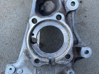 кулак поворотный левый BMW 4 серия G22/G23 G22 2022, 2.0 л., B48 B20 A, бензин, АКПП, c36, купе, задний привод, 6877143, 31216877143