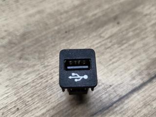 разъем AUX / USB BMW X5 G05 [рестайлинг] G05 2024, 3.0 л., B57 D30 B, дизель, 416, полный привод, 9229294