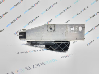 кронштейн усилителя переднего бампера нижний BMW M4 G82/G83 G82 2023, 3.0 л., S58B30A, бензин, купе, полный привод, 8071605, 51118071605