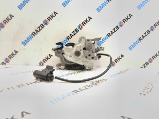 замок капота BMW M2 G87 2024, 3.0 л., S58B30A, бензин, АКПП, купе, задний привод, 7468347