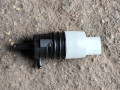 насос (моторчик) омывателя стекла BMW M4 G82/G83 G82 2023, 3.0 л., S58B30A, бензин, купе, полный привод, 7298309, 67127298309 - фото №3