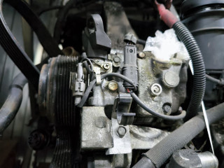 компрессор кондиционера BMW 7 серия F01/F02 F01 2009, 3.0 л., N57 D30 A, дизель, АКПП, седан, задний привод, правый руль, 6987890