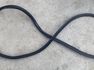 уплотнитель двери BMW X5 G05 2022, 3.0 л., B57 D30 B, дизель, 416, внедорожник 5 дв., полный привод, 7428696
