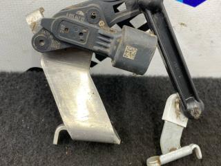 датчик дорожного просвета BMW X7 G07 [рестайлинг] G07 2024, 4.0 л., B57 D30 B, дизель, АКПП, 416, внедорожник 5 дв., полный привод, 6895467