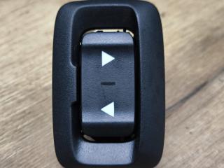 кнопка открытия багажника BMW 4 серия F32/F33 [рестайлинг] F33 2018, 3.0 л., бензин, АКПП, кабриолет, задний привод, 9303958